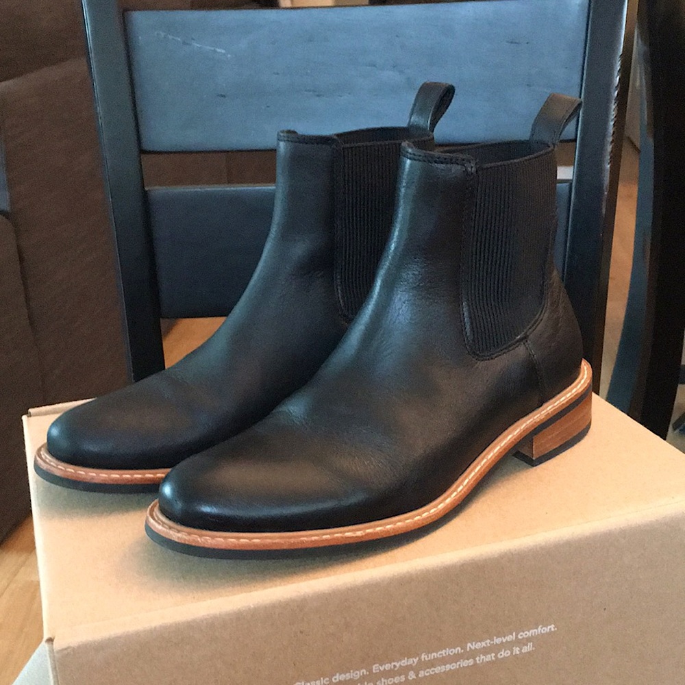 Nisolo “Carmen” Chelsea Boot size 9